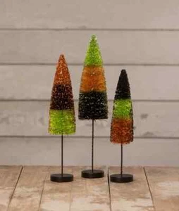 Bethany Lowe Halloween Trucos y Golosinas Brillo Set de 3 Botellas Cepillo Árboles - Imagen 1 de 1