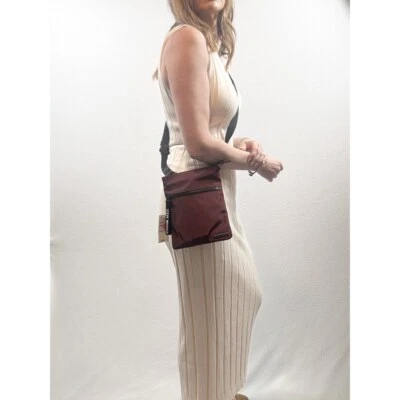 Bolso Bandolera Steve Madden Nuevo con Etiquetas - Rojo Sangre de Buey Foto 1 de 4