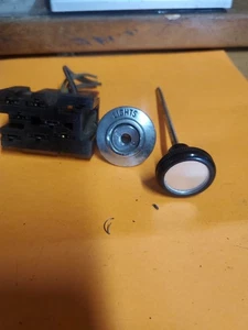 Interruptor de faros para camioneta Ford 1971 68-72 perilla de tracción, bisel y enchufe de cable F100 F250 - Imagen 1 de 6