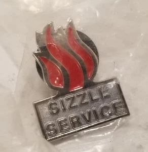 Chili's Restaurant Mitarbeiter Brutzeln Service Auszeichnung Emaille Pfeffer Anstecknadel CO1 - Bild 1 von 1