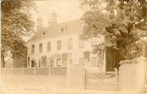 ECHTFOTO-POSTKARTE VON VOLLER MISSION HOUSE, KETTERING, NORTHAMPTONSHIRE - Bild 1 von 2