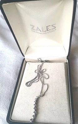 Collar colgante Zales de plata de ley y cinta de diamantes de 1/4 quilate Foto 1 de 4