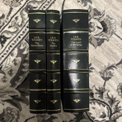 J.R.R.Tolkien - The Lord Of The Rings - The Hobbit - The Silmarillion - BCA 1992 - Image 1 of 4
