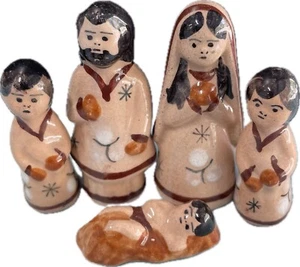 Vintage Miniature Nativity Scene Mexico Mexican Folk Art pottery 5 pc set - Picture 1 of 4