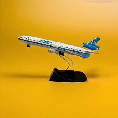 Modellino Aereo Mc Donnell Douglas MD 11 Scala 1:460,  Brasil Airlines - Immagine 1 di 2