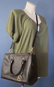 Michael Kors MK Schultertasche Handtasche schwarz Saffiano Leder mit goldfarbenem... - Bild 1 von 12