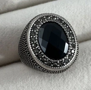 Joyería Premier Designs ONYX Plateada, Cristales, Vidrio Negro Talla 5 Nueva - Imagen 1 de 3
