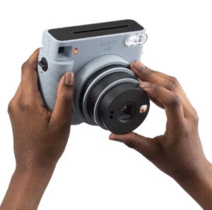 Fujifilm Instax SQUARE SQ1 Instant Camera - Glacier Blue - Picture 1 of 1