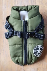 Fashion Sports Hundejacke grün, klein, nagelneu - Bild 1 von 4