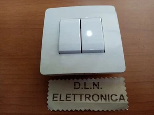 DOPPIO PULSANTE SCATOLA TONDA PIU' PLACCA BIANCA PER SCATOLA TONDA - Foto 1 di 1