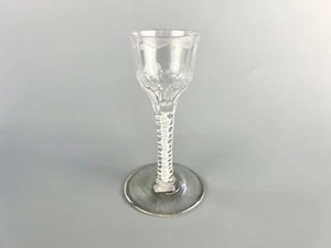 An engraved opaque twist wine glass c.1760 - Picture 1 of 4