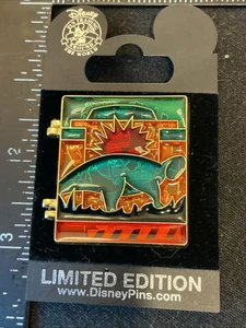 LE 750 Stitch Dinosauro Dino Ride Vetro Colorato DinoRama Cerniera Disney Spilla WDW Ecc - Foto 1 di 10