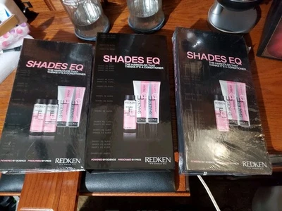 Redken Shades Eq Gloss Color Swatch Book edição mais recente - Imagem 1 de 4