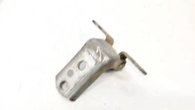 Bisagra de puerta delantera Toyota Yaris 2006 usada, genuina #1979897-31 Foto 1 de 4