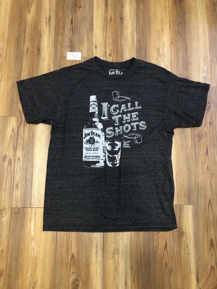 Camisa Jim Beam Para Hombres I Call The Shots Whisky Borbón Divertida Gris Talla Grande Foto 1 de 4