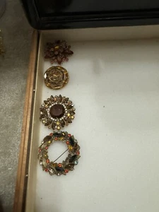 VTG Multicolored Brooches Missing Stone - Picture 1 of 3