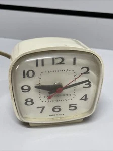 Vintage General Electric Alarm Clock USA Model 7290 Tested Good Working Cond - Picture 1 of 14