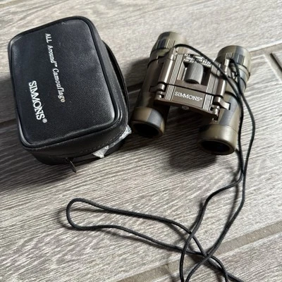 Simmons All Around Camo Pocket Binoculars 1135 8x21 FOV 372ft @1000yds Hunting - Image 1 of 4