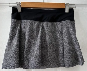 Gonna Lululemon con pantaloncino bianco nero donna taglia 2 running pickerball - Foto 1 di 21