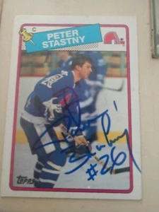 Peter Stastny Quebec Nordiques Topps 89-90 Autographed card #22 HOFer - Picture 1 of 2