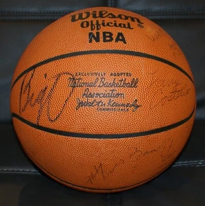 1973-74 Milwaukee Bucks Team Signed Official Game Basketball JSA COA Big O - Picture 1 of 5