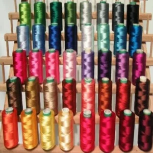NEW 40 LARGE RAYON MACHINE EMBROIDERY CHRISTMAS THREADS - Picture 1 of 2
