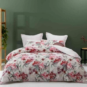 New Logan & Mason Clara Pink Super King Size Quilt Cover Set + Euros 5 Pce Set - Picture 1 of 2