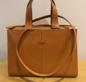 Tod’s Classic Leather Handbag - Picture 1 of 4