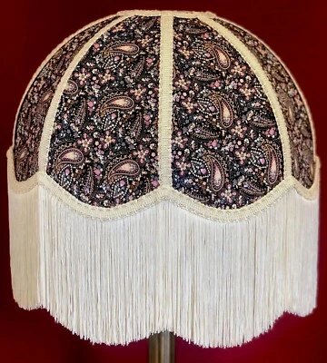 Pantallas de lámpara de cúpula de cachemira crema para que coincida con cojines cortinas papel tapiz persianas edredones Foto 1 de 4