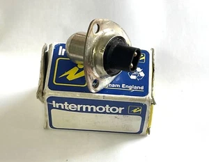 Jaguar Electric Cooling Fan Switch, Otter Switch, Series 2 + Series 3 - Picture 1 of 2
