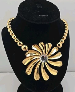 Kühne Vintage goldfarbene Perlenkette mit großer Metallblume mit Strass Statement - Bild 1 von 5