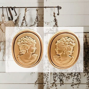 VTG 14K Gold Cameo Earrings Clip-On Oval Lady Portrait Relief Estate Jewelry - Picture 1 of 9