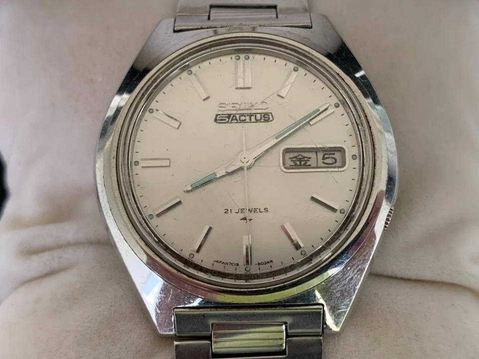 VINTAGE SEIKO 5 ACTUS MENS AUTOMATIC WRIST WATCH 7019-8010 21 JEWELS A/F - image 1 of 4