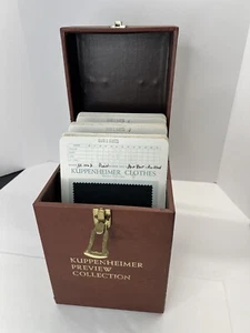 Abbigliamento Kuppenheimer anni 40 50 RARO vintage venditore sartoriale campioni custodia anteprima - Foto 1 di 17