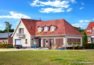 38334 Kibri HO Kit of Villa Elbchaussee - Picture 1 of 4