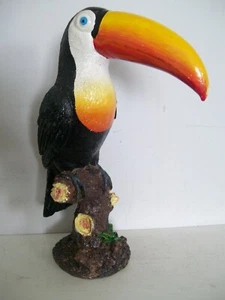 NICE TOUCAN TREE STUMP BAR DISPLAY VINTAGE DESIGN INTEREST GUINNESS COLLECTOR ?? - Picture 1 of 10