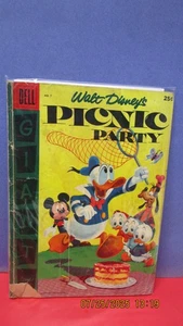 1956 WALT DISNEY’S PICNIC PARTY #7 MID GRADE DELL COMICS FUMETTO GIGANTE - Foto 1 di 1
