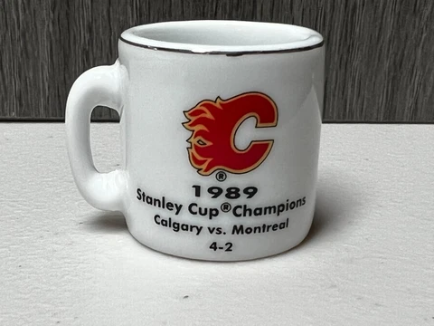 Cup Crazy 1989 Stanley Cup Champion Calgary Flames Mini Mug NHL 1.5" Cover