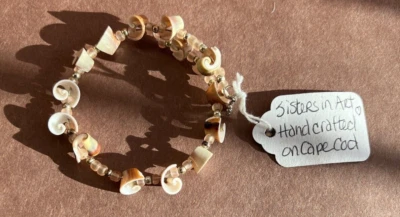 Sisters In Art Handcrafted Bead And Natural Shell Memory Bracelet NWT 8 1/2" - Image 1 of 4