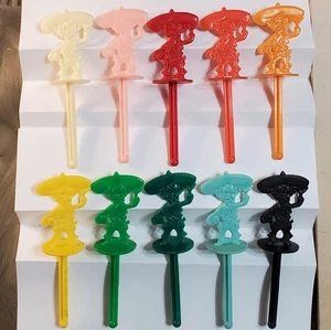 1960 CARTOON 7 Bandido (10 diff colors) Buried Treasure Plastic Ice Cream Stick - Picture 1 of 3