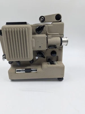 Eumig Wien Type P8 Projektor - Getestet Power On/Of - Bild 1 von 4