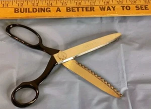 Vintage WISS CB9 Professional Pinking Shears/Scissors 9” Easy Cutting 1960s EUC - Picture 1 of 11