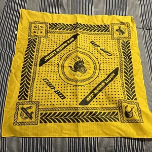 Can-Am Off-Road Livin' Yellow Bandana Cow Boy Rodeo Bull 22" x 22" - Picture 1 of 7