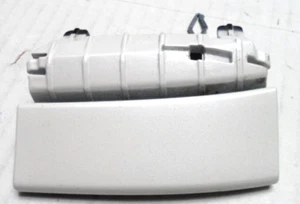Cubierta de gancho de remolque inferior para parachoques delantero color BLANCO Mercedes Benz A 1678853802 - Imagen 1 de 6