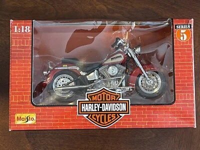 Maisto Series 5 Harley-Davidson 1:18 1986 FLST Heritage Softail Evolution - Image 1 of 4