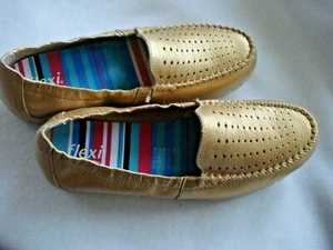Ladies Leather Slip On Shoe Size 5 1/2 Medium Flexi Gold - Picture 1 of 3