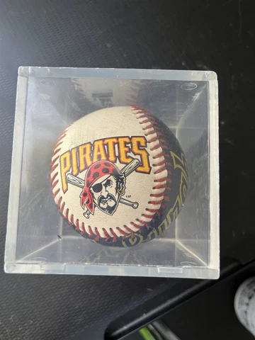 1995 PITTSBURGH PIRATES Stitched Ball Souvenir in Display Cube-FRANKLIN SPORTS Cover
