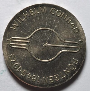 1970 DDR East Germany 5 Mark Roentgen Stp - Picture 1 of 2