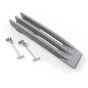 Mercedes W202 Stoßstange vorne Abschlepphaken Abdeckung Gitter links oder rechts A2028800105  - Bild 1 von 6