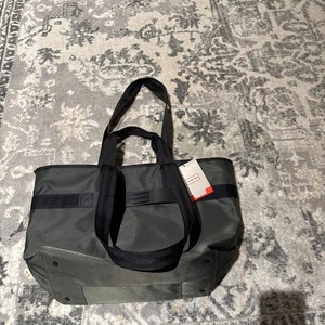 NUEVO Bolso de Mano Hunter Everyday Grande 22” Verde Manga de Equipaje Cremallera Superior Bolso para Pasar la Noche - Imagen 1 de 13